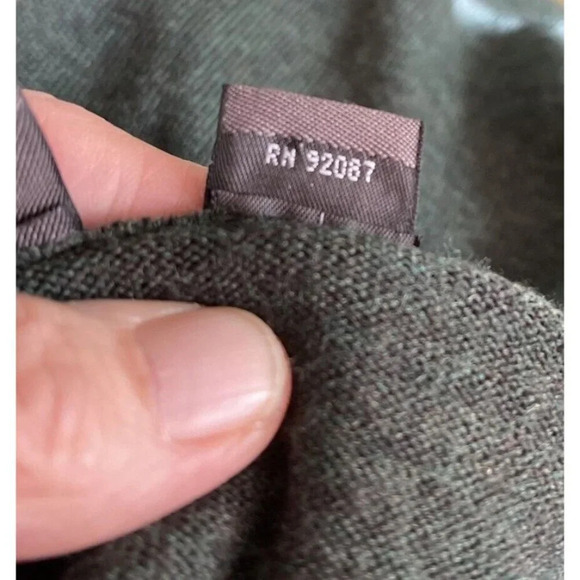 Saks Fifth Avenue 100% Extra Fine Merino Wool Mens Sweater Argyle Green M V neck - Picture 8 of 11